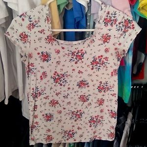 White short sleeve tee with red flower details. Brand- Art Class Size- L (10/12)